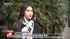 工程师将患者的从诉和病历材料输入大 